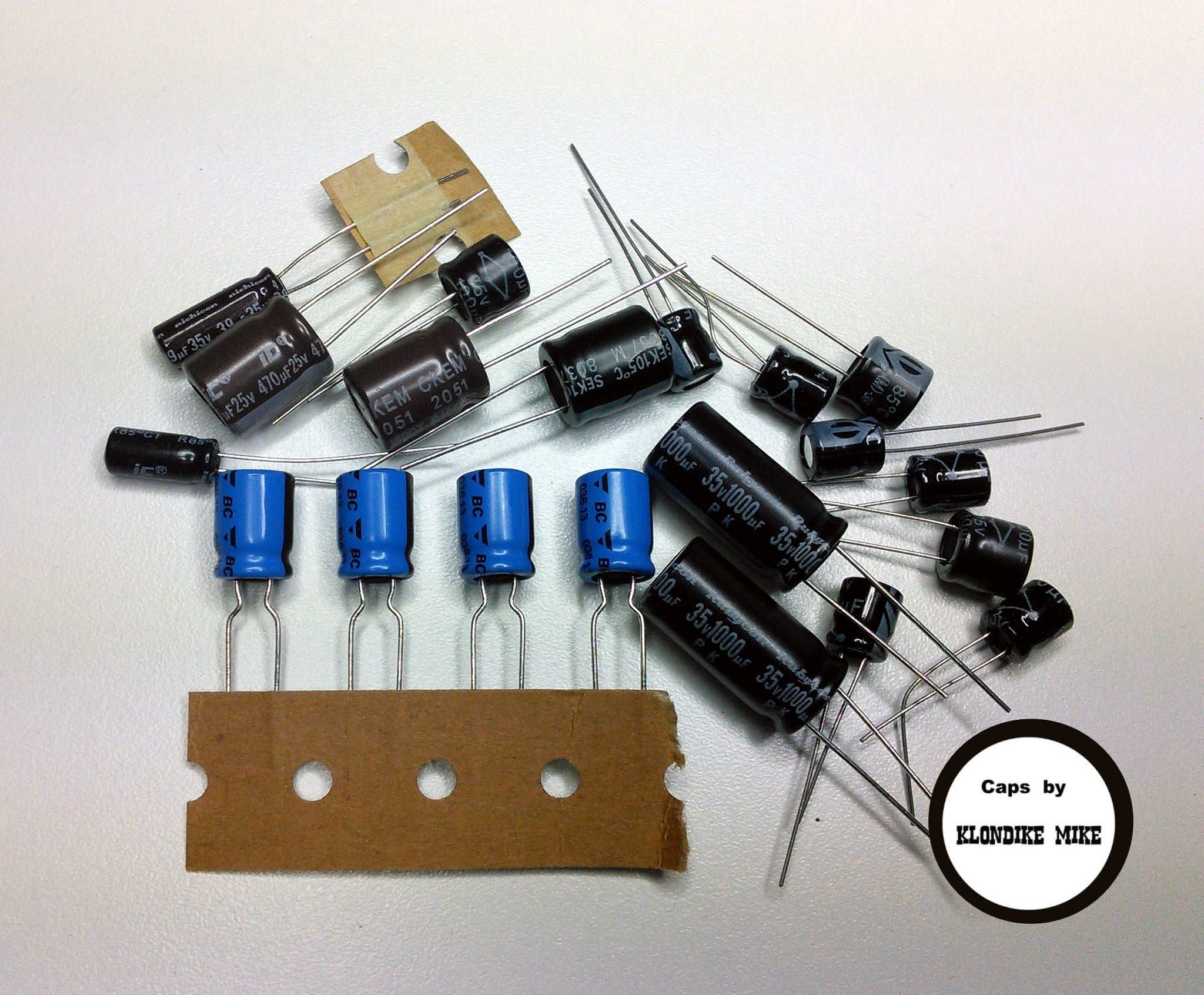 AideTek 0603 Capacitor Kit – 100 Values, 50pcs Each (5000pcs Total) In Storage Box